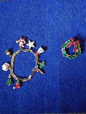 CHRISTMAS CHARM BRACELET & WREATH PIN